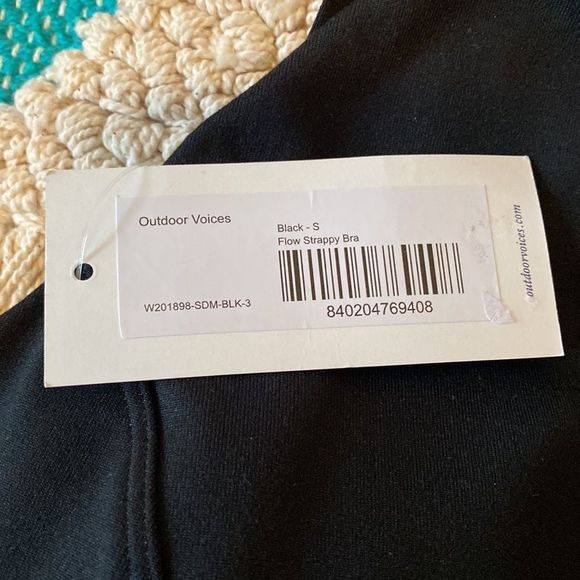 NWT. Outdoor Voices Flow Strappy Bra - Picture 3 of 8